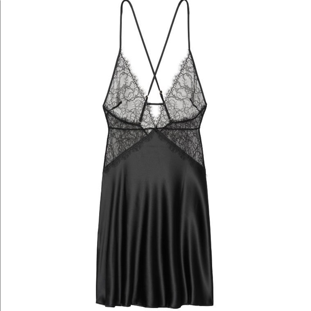VICTORIA'S SECRET Lace Plunge Slip - New With Tags